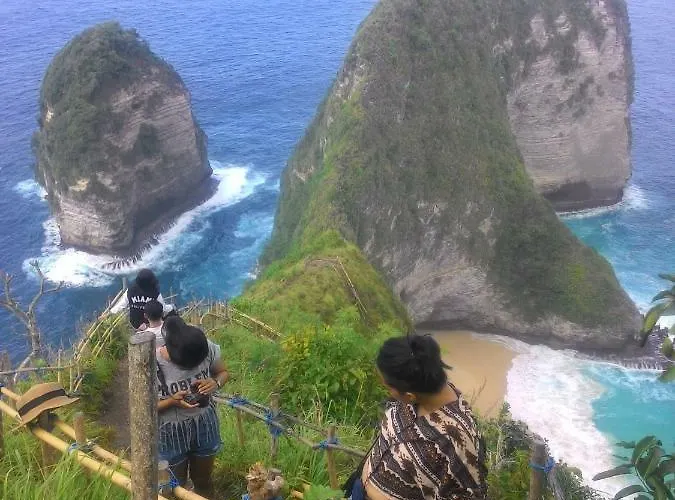 Miko Nusa Penida Toyapakeh
